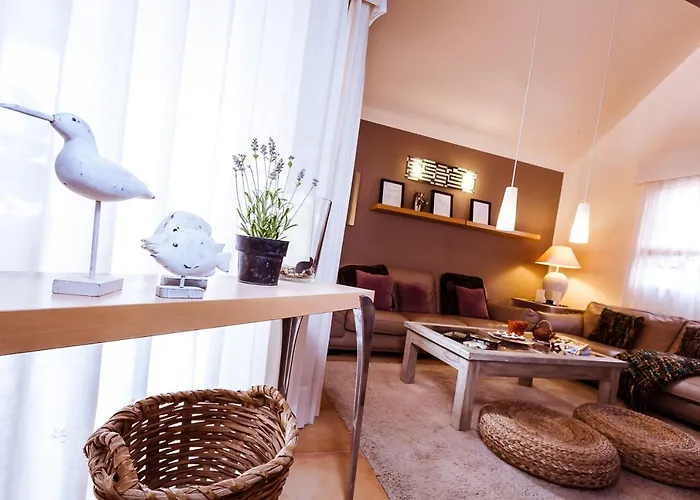 Hibiscus Centrum Private Pool Family Βίλα Κοραλέχο