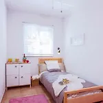 Hibiscus Centrum Private Pool Family Villa *